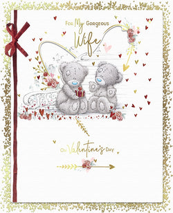 Wife Valentines Day Card - Gorgeous Wife / Two Bears with Gift Box