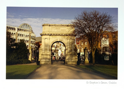 Catherine Dunne Card - Main Gate In St. Stephen’s Green Park